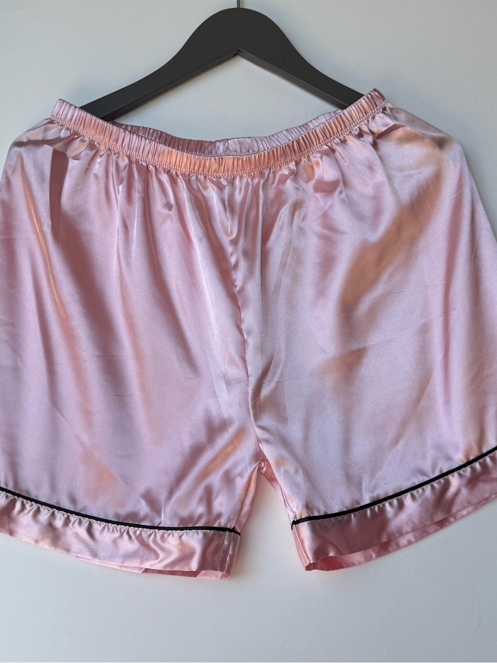 Women's Satin 3 Piece Pajama Set Pink Sleepwear
Shorts Pants Size Medium M - Picture 3 of 5